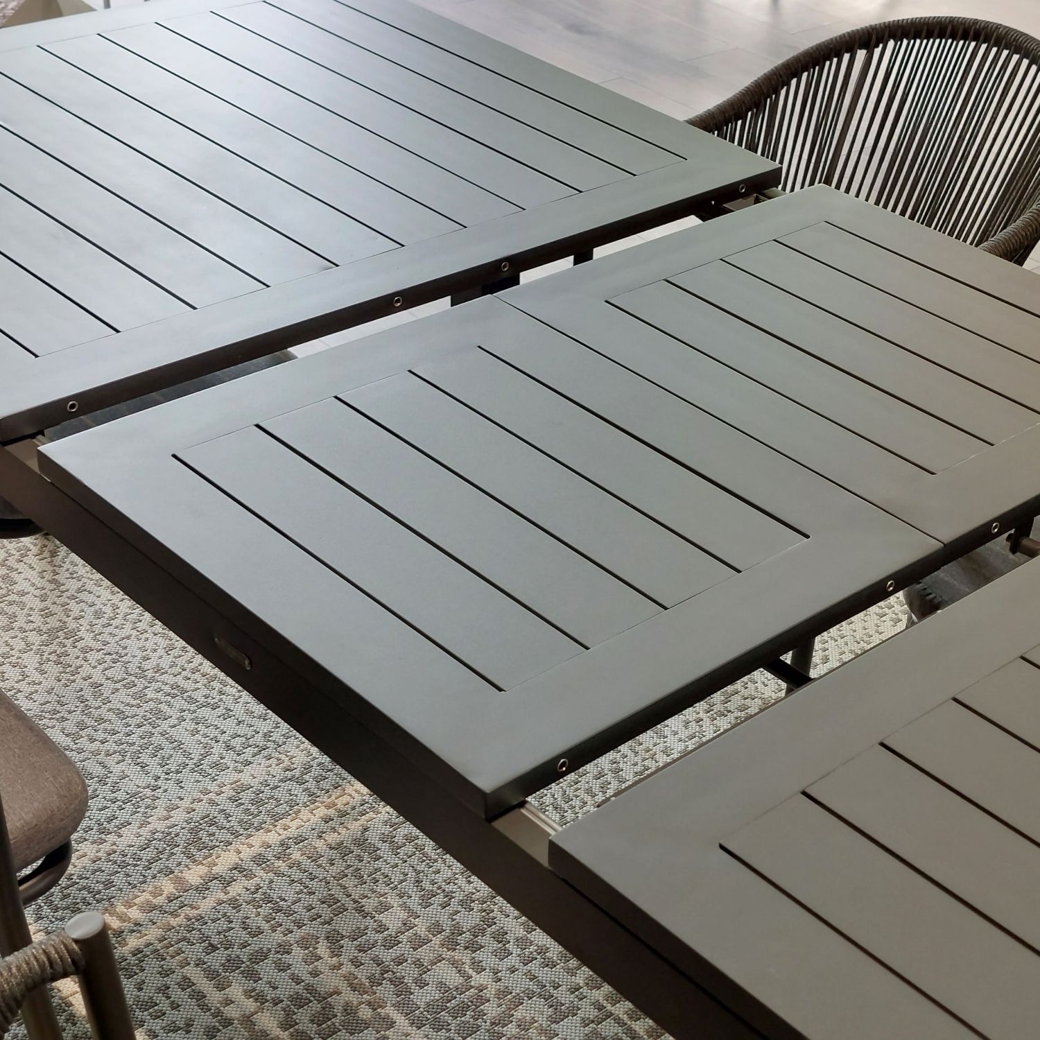 DL PERU Grey design Outdoor complete table